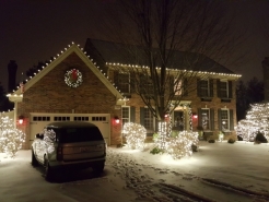 residential-xmas-lights-st-charles
