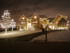 seasonal-light-hanger-barrington
