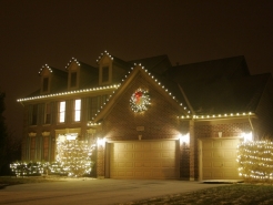 christmas-lights-hanger-south-barrington