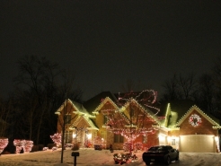 christmas-light-hanging-barrington