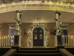 holiday-light-installer-st-charles
